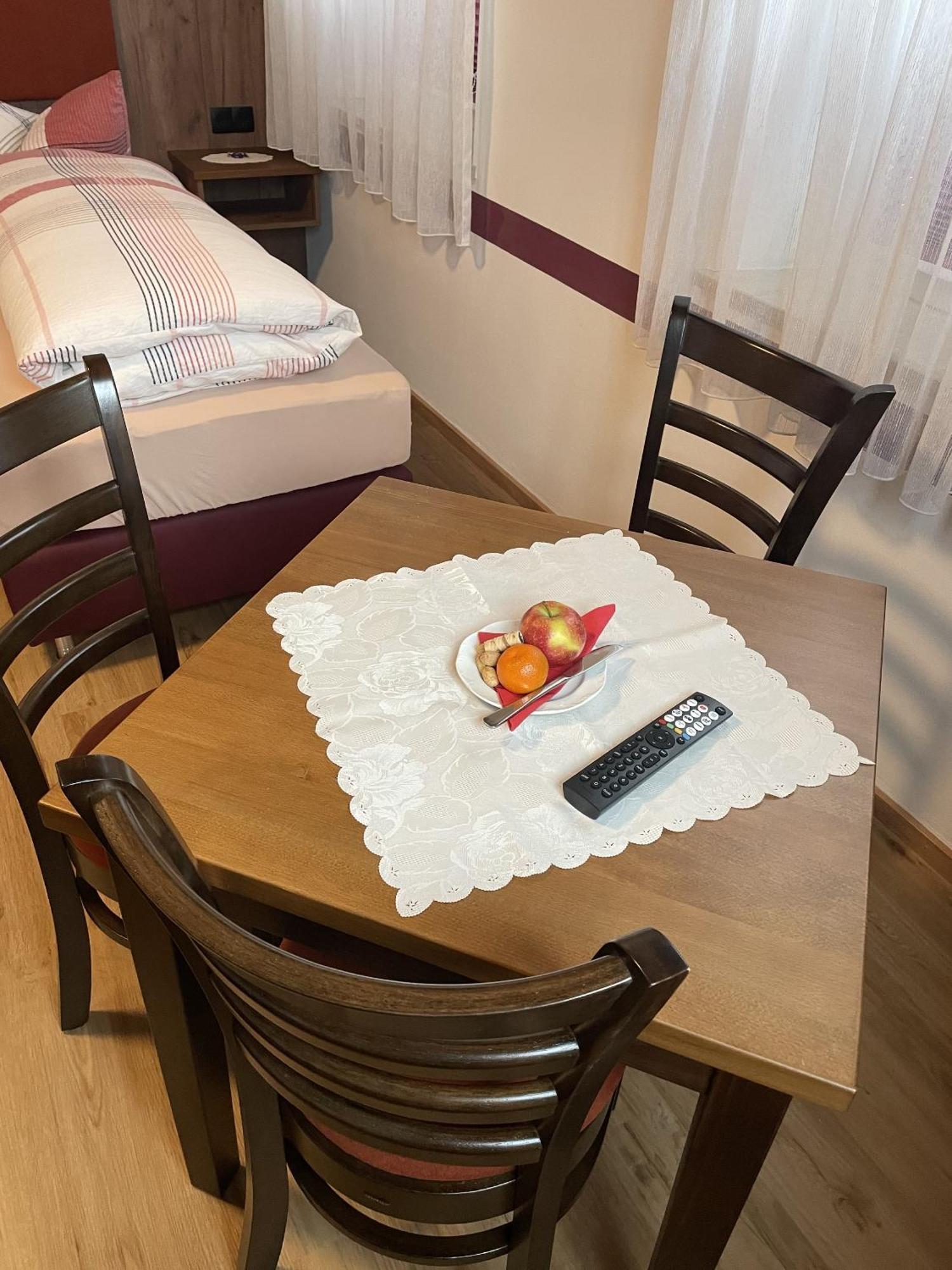 Hotel Boarding House Hohenwart Fuchstal Chambre photo